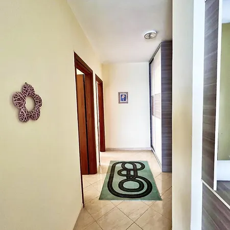 Sea La Vie - Beachfront Flat Daire *