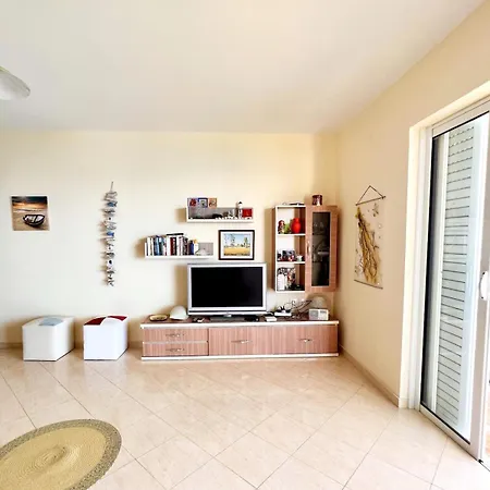 Sea La Vie - Beachfront Flat * Saranda
