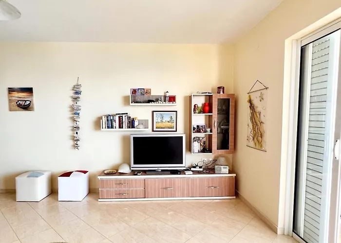 Sea La Vie - Beachfront Flat * Sarandë